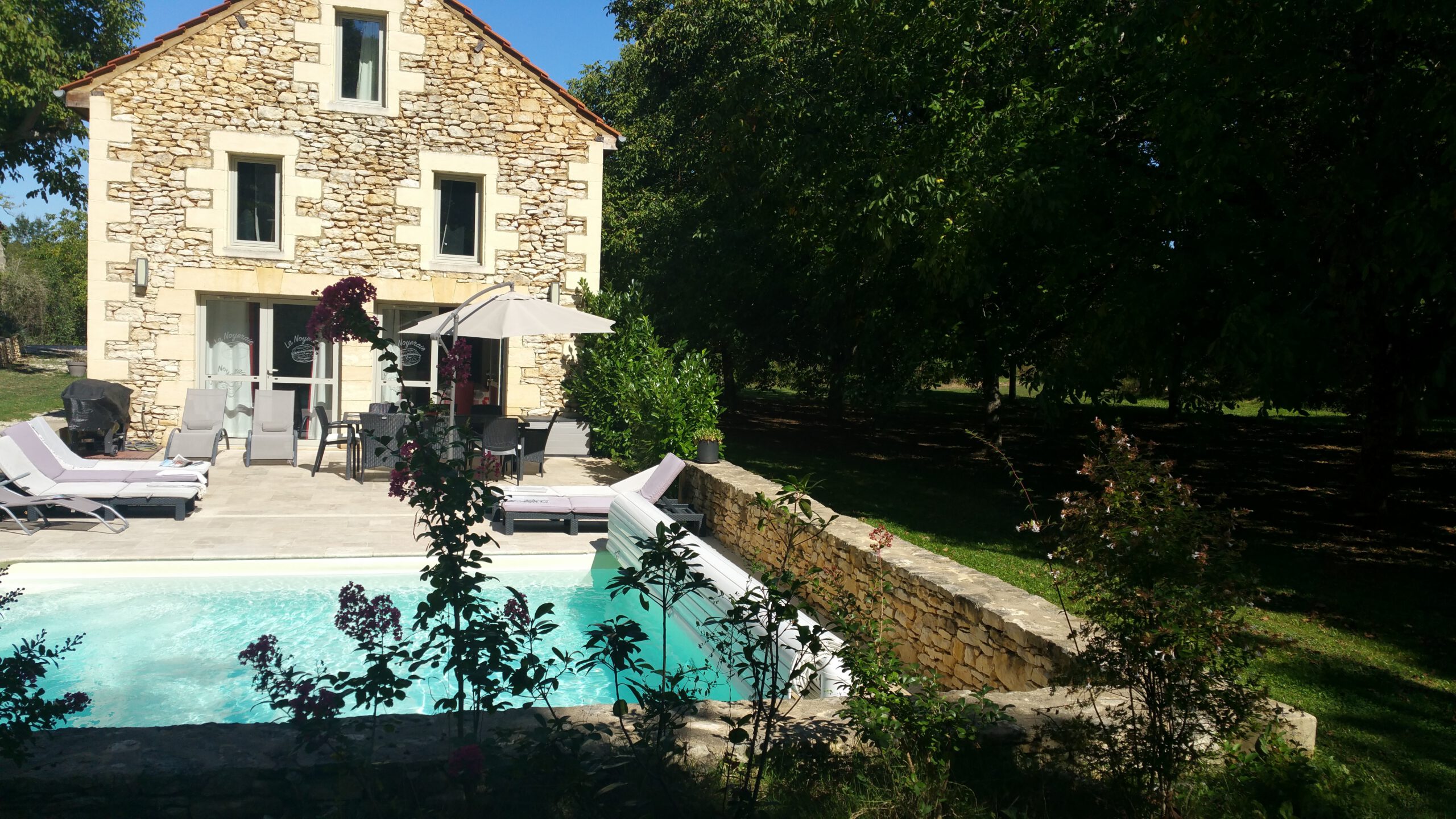 gite-noyeraie-perigord gite-noyeraie-perigord